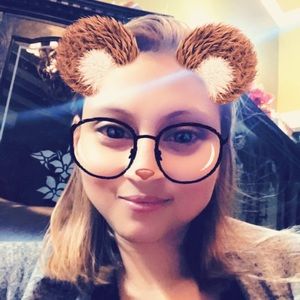 Meet your Posher, Ileana